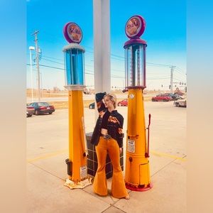 Meet your Posher, Abigail